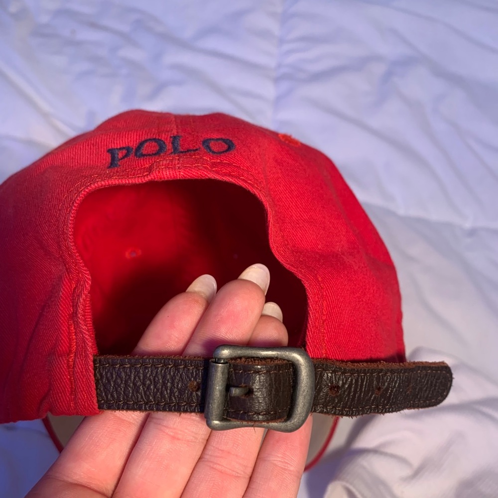 Red hat - Picture 2 of 3